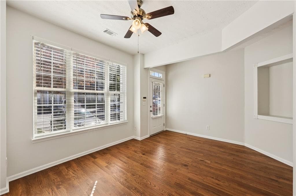 2 bedroom, 3 bathroom, 1,398 sq ft townhouse for sale at 1363 Penhurst Drive, Lawrenceville, GA 30043 — photo 5