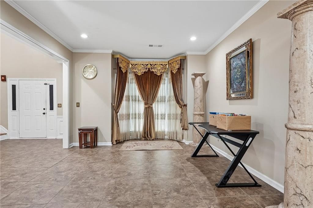 4 bedroom, 3 bathroom, 2,540 sq ft single family residence for sale at 2731 Spindletop Lane, Kennesaw, GA 30144 — photo 8