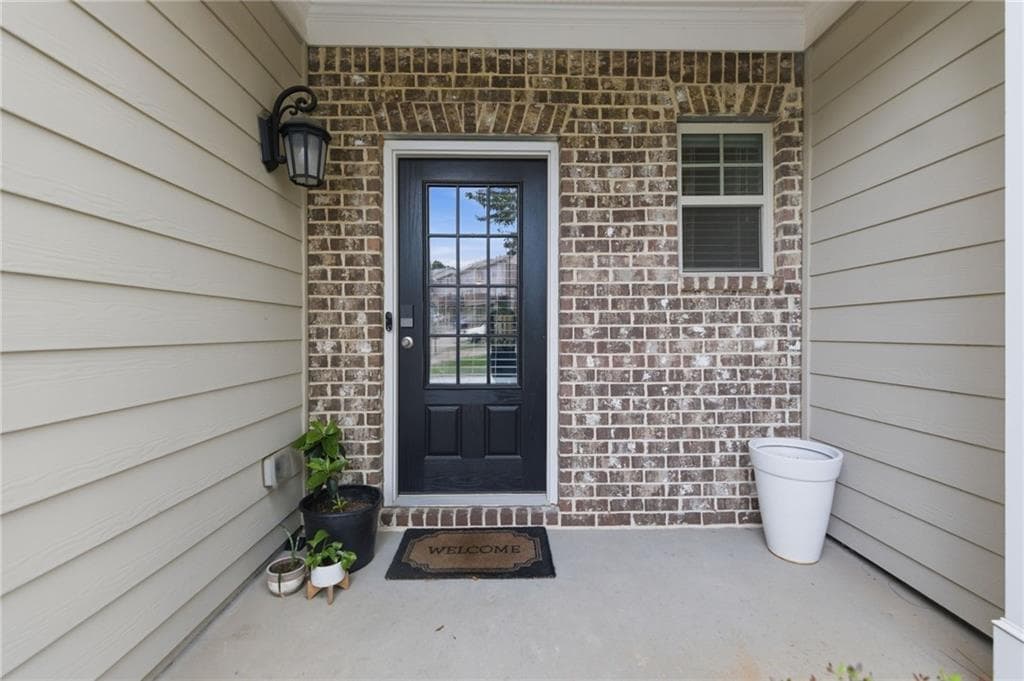 2 bedroom, 3 bathroom, 1,736 sq ft townhouse for sale at 7174 Kingswood Run Drive, Atlanta, GA 30340 — photo 3