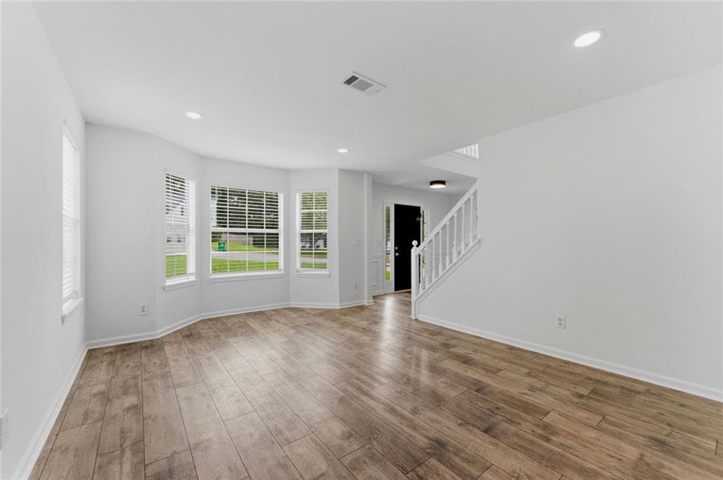 5 bedroom, 3 bathroom, 2,653 sq ft single family residence for sale at 691 Deshon Creek Drive, Lithonia, GA 30058 — photo 7