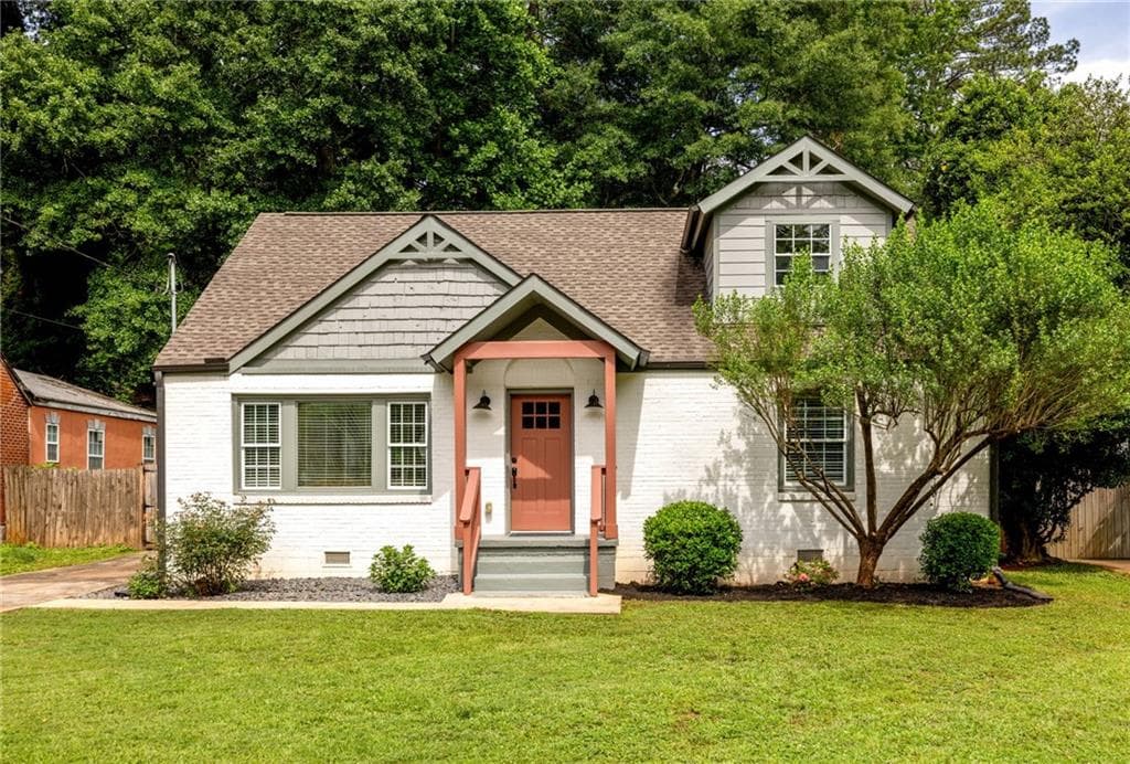3 bedroom, 3 bathroom, 1,942 sq ft single family residence sold at 1535 Deerwood Drive, Decatur, GA 30030