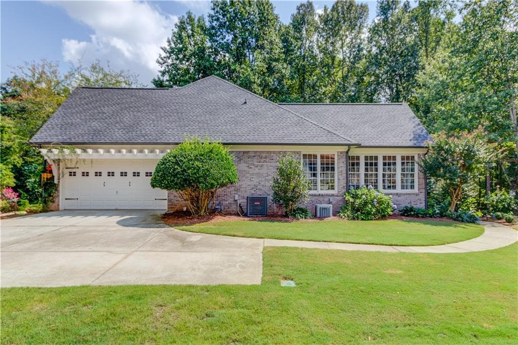 4 bedroom, 4 bathroom single family residence for sale at 951 Providence Lane, Monroe, GA 30656 — photo 5