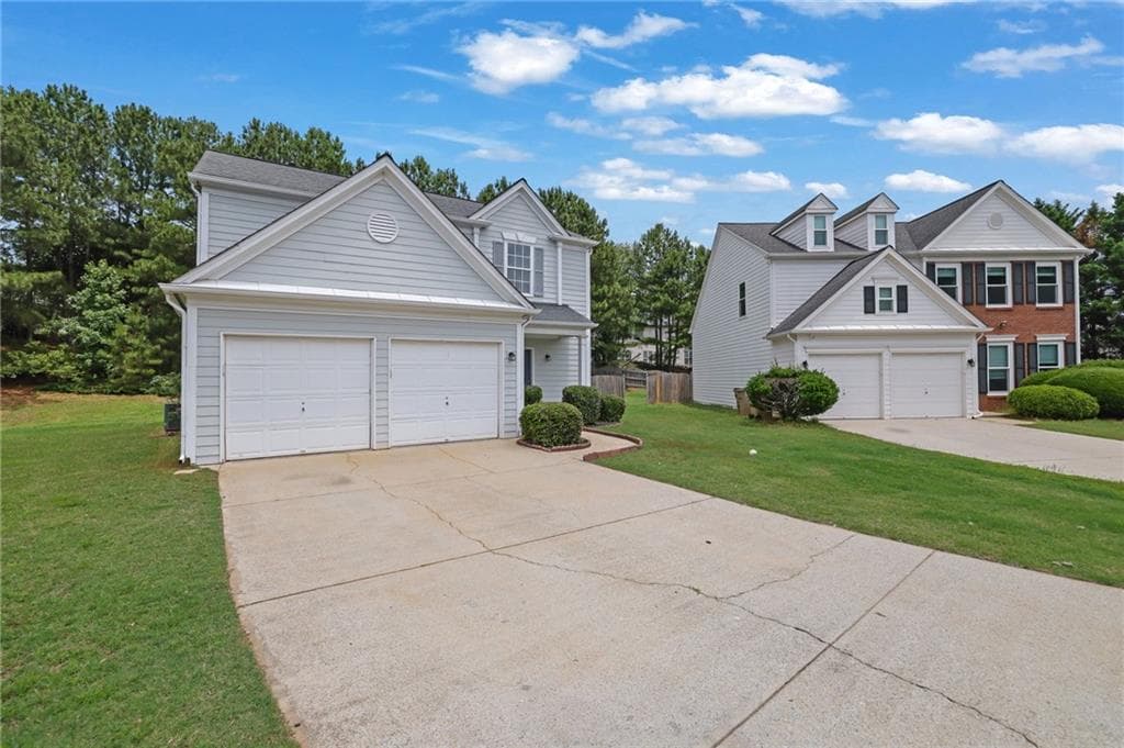 3 bedroom, 3 bathroom, 2,091 sq ft single family residence under contract at 11745 Bentham Court, Alpharetta, GA 30005 — photo 2