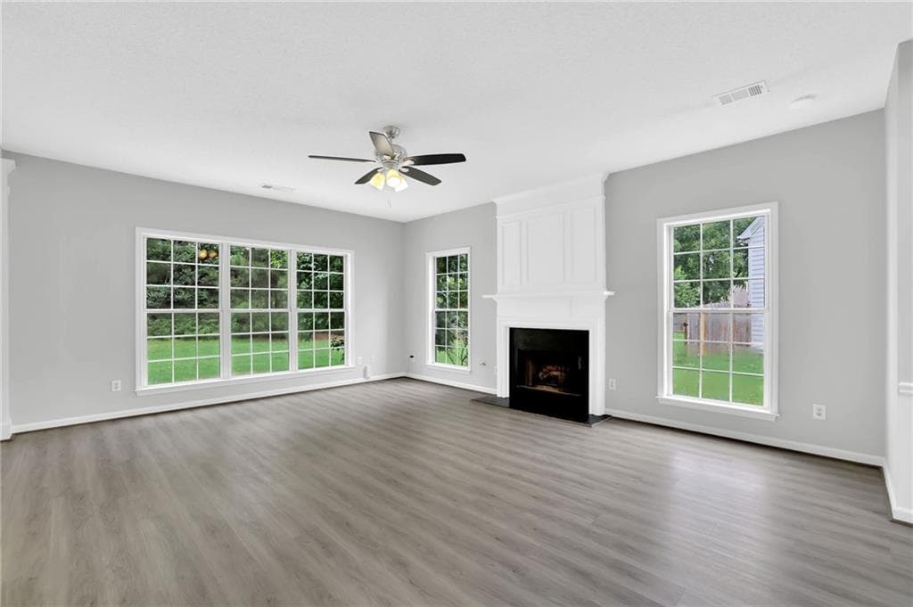 3 bedroom, 3 bathroom, 2,091 sq ft single family residence under contract at 11745 Bentham Court, Alpharetta, GA 30005 — photo 5
