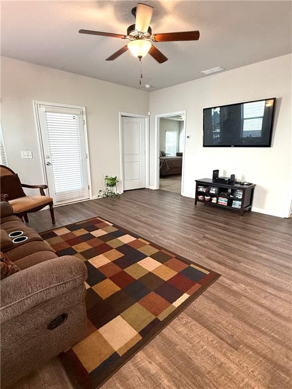 3 bedroom, 3 bathroom, 2,186 sq ft single family residence for sale at 103 Prominence Court, Canton, GA 30114 — photo 5