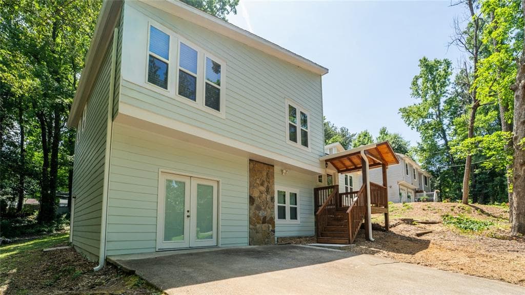 3 bedroom, 2 bathroom, 1,466 sq ft single family residence for sale at 6583 Mitchell Lane, Mableton, GA 30126 — photo 2