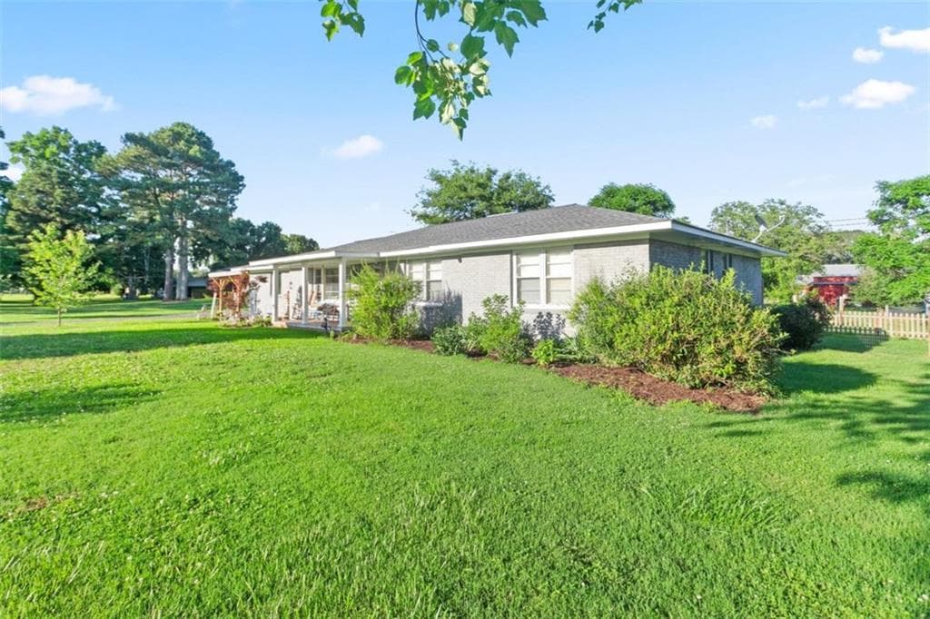 3 bedroom, 3 bathroom, 2,415 sq ft single family residence for sale at 1294 Cave Spring Road, Cedartown, GA 30125 — photo 3