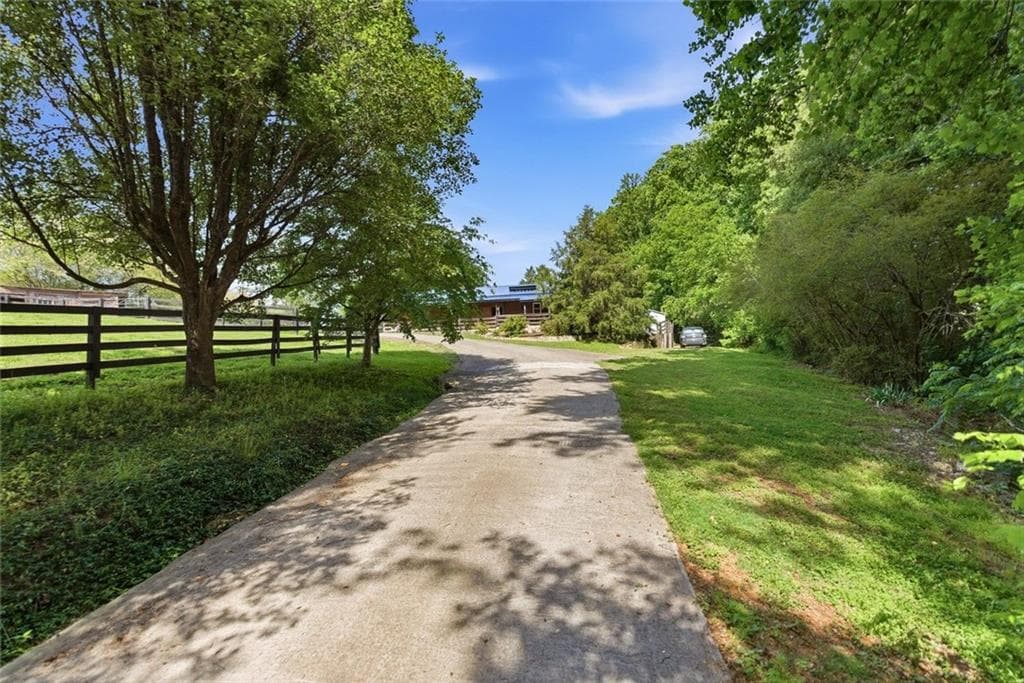 4 bedroom, 4 bathroom, 5,040 sq ft single family residence for sale at 200 McClure Drive, Cumming, GA 30028 — photo 6