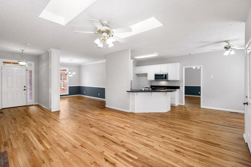 4 bedroom, 4 bathroom, 3,200 sq ft single family residence under contract at 3604 Maple Forge Lane, Gainesville, GA 30504 — photo 5