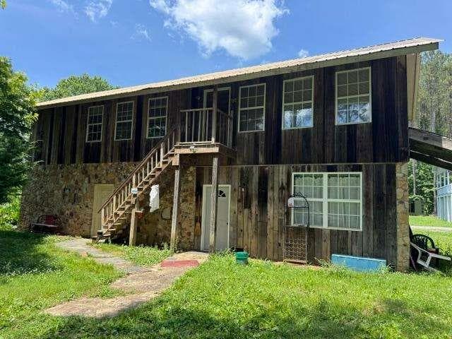 2 bedroom, 2 bathroom, 1,800 sq ft single family residence for sale at 520 County Road 459, Centre, AL 35960