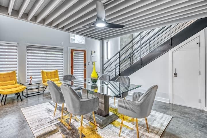 2 bedroom, 2 bathroom, 1,205 sq ft condominium for sale at 620 Glen Iris Drive 106, Atlanta, GA 30308 — photo 1 of 39