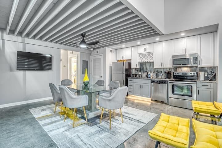 2 bedroom, 2 bathroom, 1,205 sq ft condominium for sale at 620 Glen Iris Drive 106, Atlanta, GA 30308 — photo 4