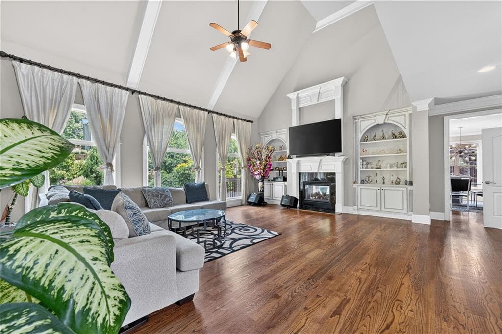 7 bedroom, 5 bathroom, 4,566 sq ft single family residence for sale at 585 Settles Brook Court, Suwanee, GA 30024 — photo 8