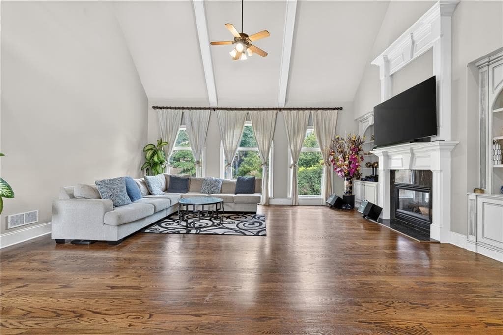 7 bedroom, 5 bathroom, 4,566 sq ft single family residence for sale at 585 Settles Brook Court, Suwanee, GA 30024 — photo 9