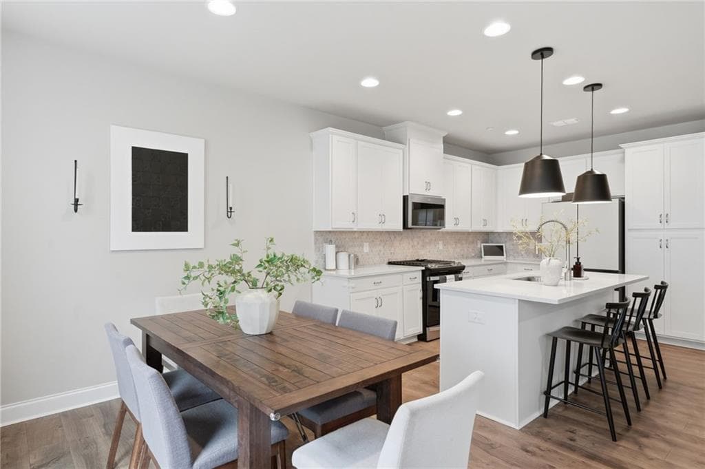 3 bedroom, 3 bathroom, 2,141 sq ft townhouse for sale at 354 Hayden Circle, Woodstock, GA 30189 — photo 9
