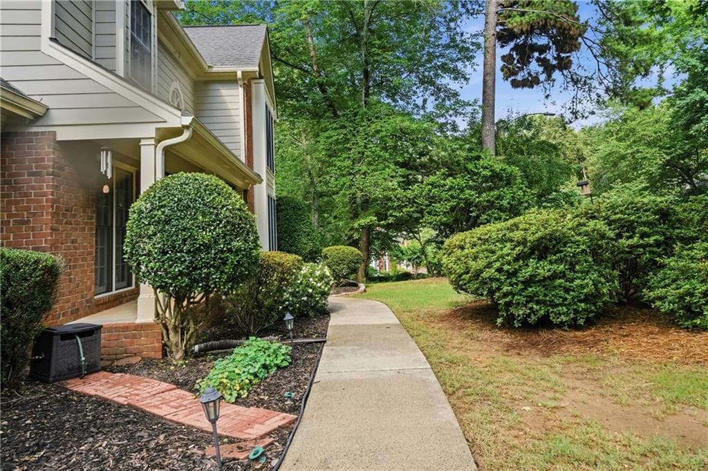 5 bedroom, 4 bathroom, 3,800 sq ft single family residence for sale at 4498 Balmoral Road, Kennesaw, GA 30144 — photo 4