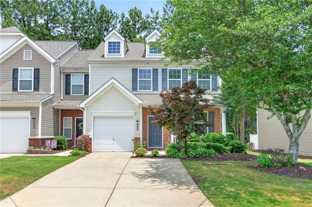 559 Windstone Trail