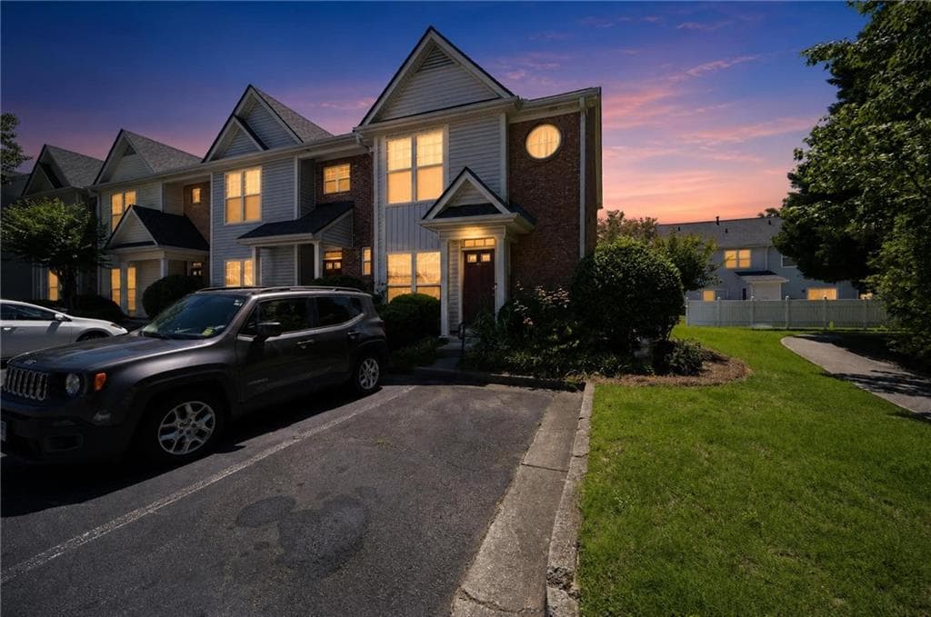 2 bedroom, 3 bathroom, 1,260 sq ft condominium for sale at 801 Old Peachtree Road 44, Suwanee, GA 30024