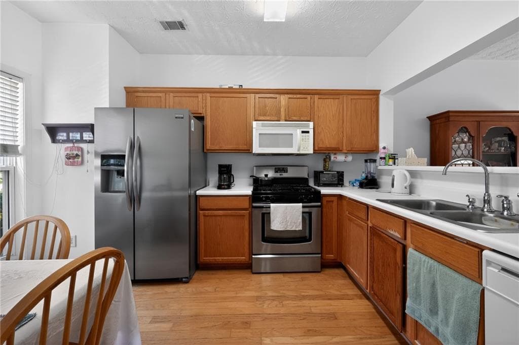 2 bedroom, 3 bathroom, 1,260 sq ft condominium for sale at 801 Old Peachtree Road 44, Suwanee, GA 30024 — photo 5