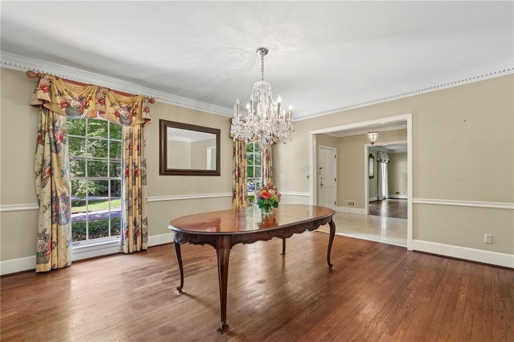 6 bedroom, 6 bathroom, 4,737 sq ft single family residence for sale at 2577 Red Valley Road, Atlanta, GA 30305 — photo 6