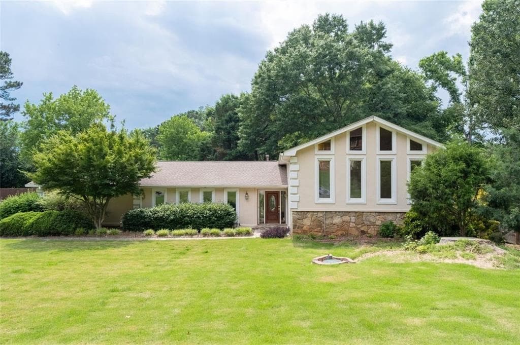 4 bedroom, 3 bathroom, 3,308 sq ft single family residence for sale at 953 Hidden Hollow Drive, Marietta, GA 30068 — photo 4
