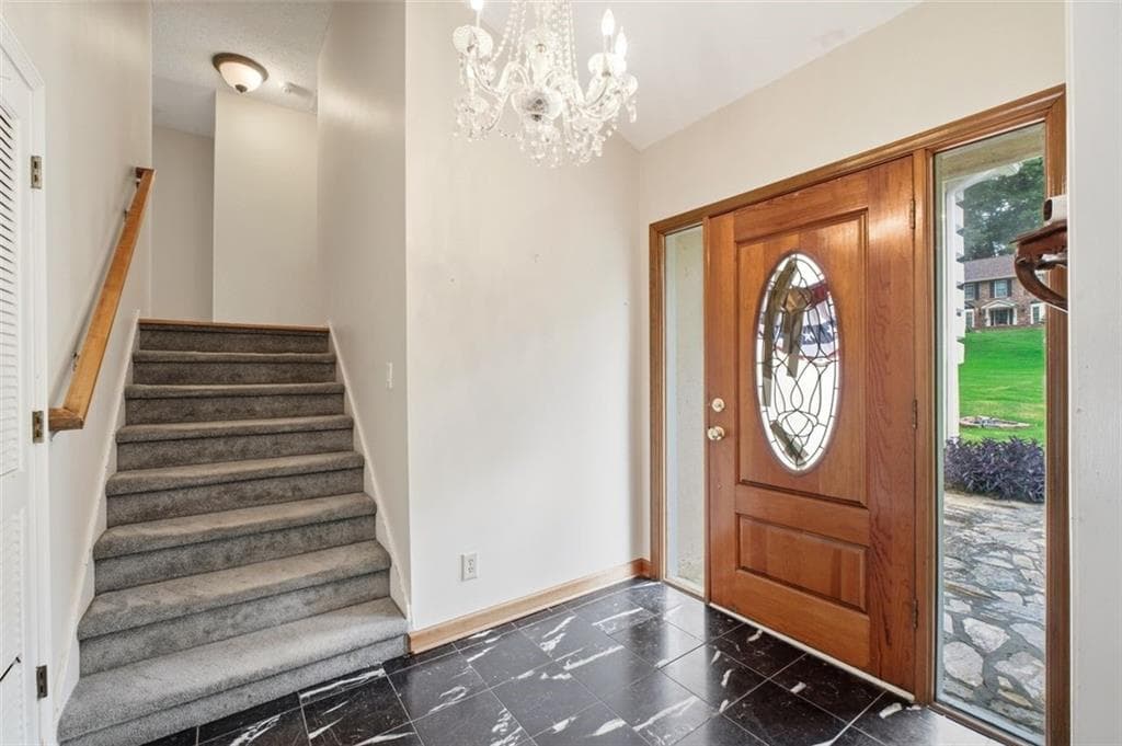 4 bedroom, 3 bathroom, 3,308 sq ft single family residence for sale at 953 Hidden Hollow Drive, Marietta, GA 30068 — photo 9