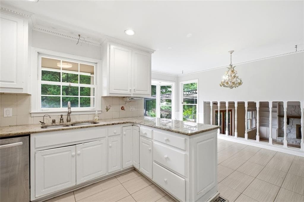 4 bedroom, 3 bathroom, 3,308 sq ft single family residence for sale at 953 Hidden Hollow Drive, Marietta, GA 30068 — photo 10
