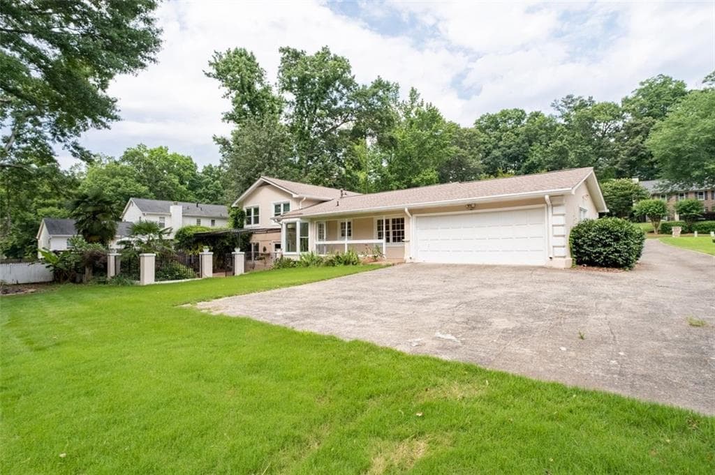 4 bedroom, 3 bathroom, 3,308 sq ft single family residence for sale at 953 Hidden Hollow Drive, Marietta, GA 30068 — photo 6
