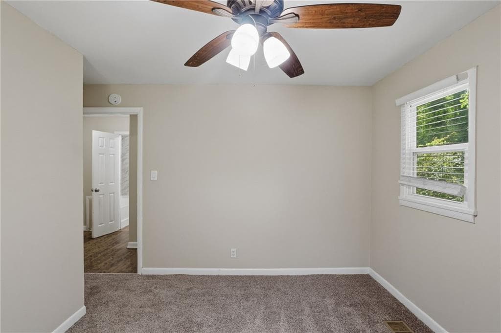 3 bedroom, 1 bathroom, 825 sq ft single family residence for sale at 748 Amber Place, Atlanta, GA 30331 — photo 10