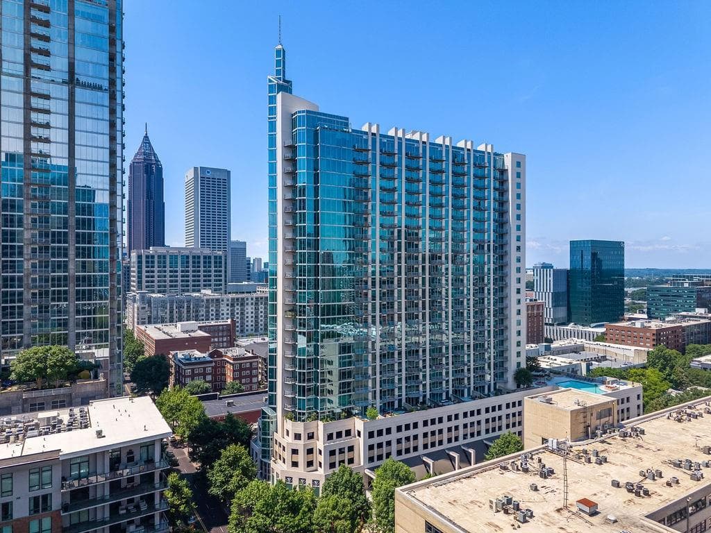 1 bedroom, 1 bathroom, 745 sq ft condominium sold at 860 Peachtree Street 711, Atlanta, GA 30308