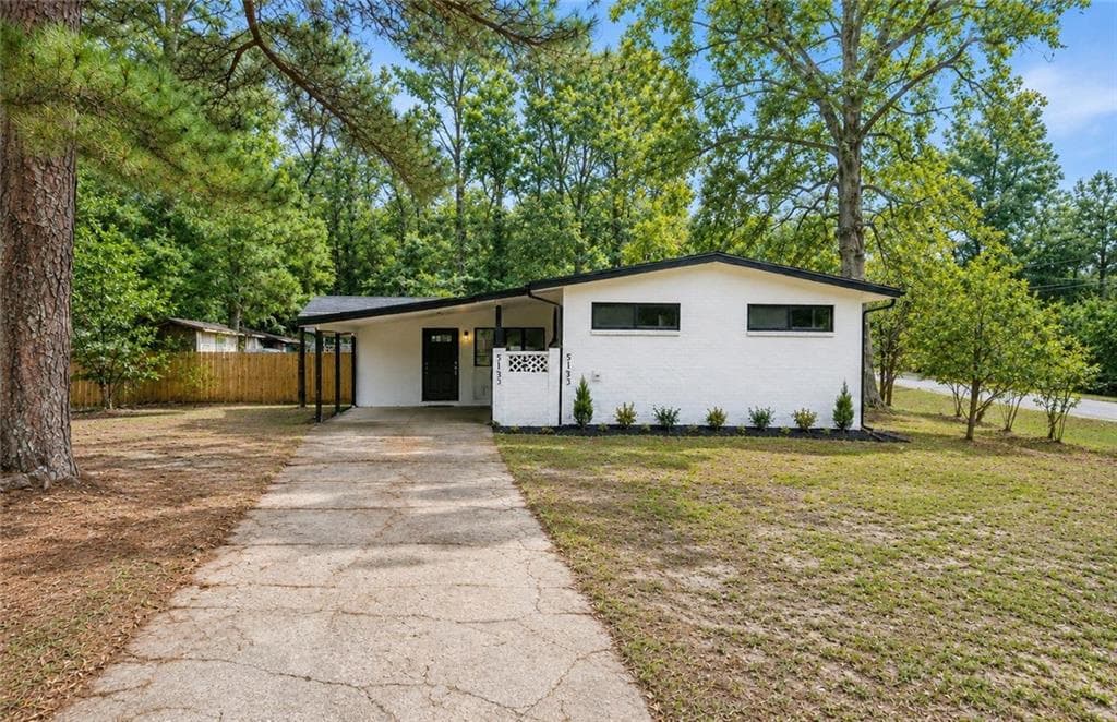 5 bedroom, 3 bathroom, 1,989 sq ft single family residence for sale at 3061 Jett Drive, Atlanta, GA 30340