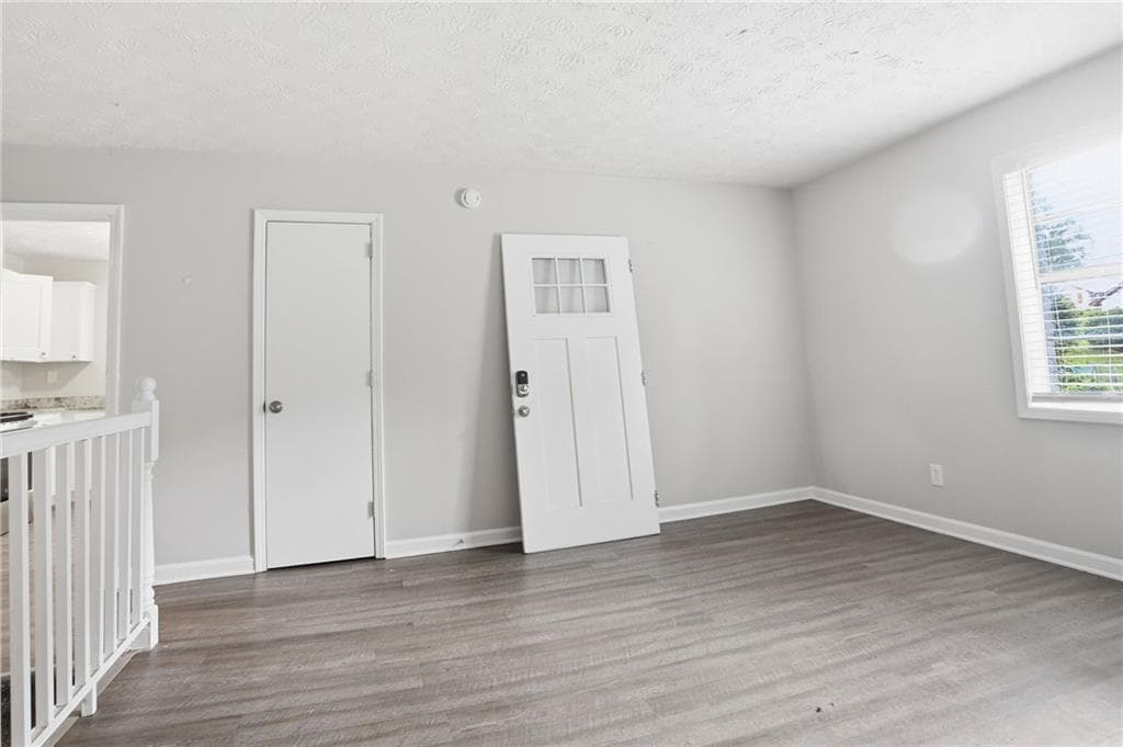 4 bedroom, 3 bathroom, 2,106 sq ft single family residence for sale at 2370 Tiffany Circle, Decatur, GA 30035 — photo 9