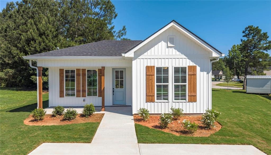 613 River Drive, Carrollton, GA 30117 — most recent listing photo
