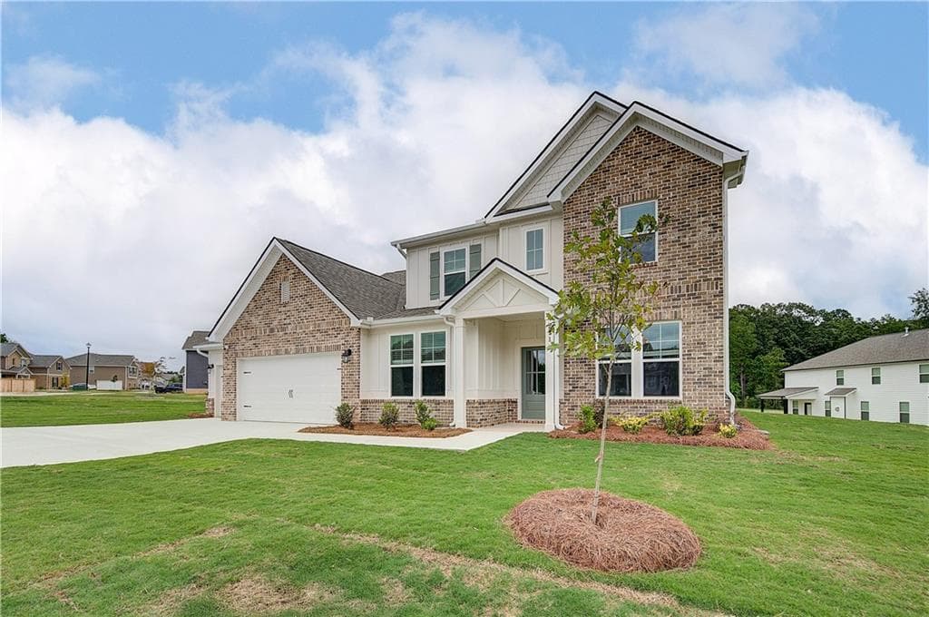 4 bedroom, 4 bathroom, 3,776 sq ft single family residence under contract at 908 Kranston Drive, Locust Grove, GA 30248 — photo 2