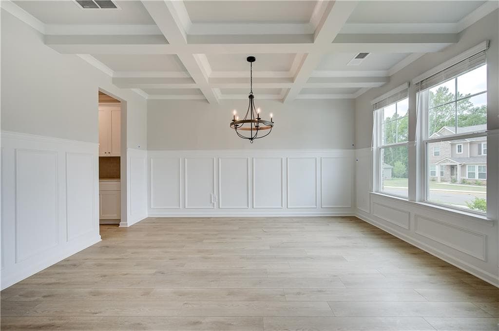 4 bedroom, 4 bathroom, 3,776 sq ft single family residence under contract at 908 Kranston Drive, Locust Grove, GA 30248 — photo 7