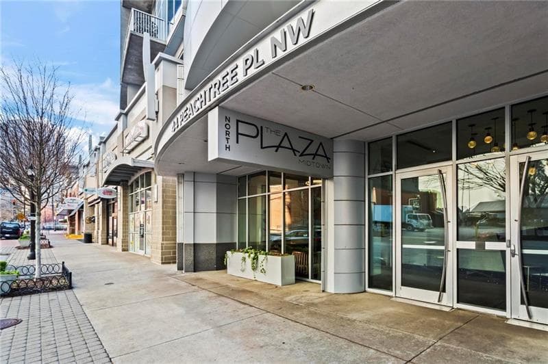 1 bedroom, 1 bathroom, 768 sq ft condominium for sale at 44 Peachtree Place 1628, Atlanta, GA 30309 — photo 3