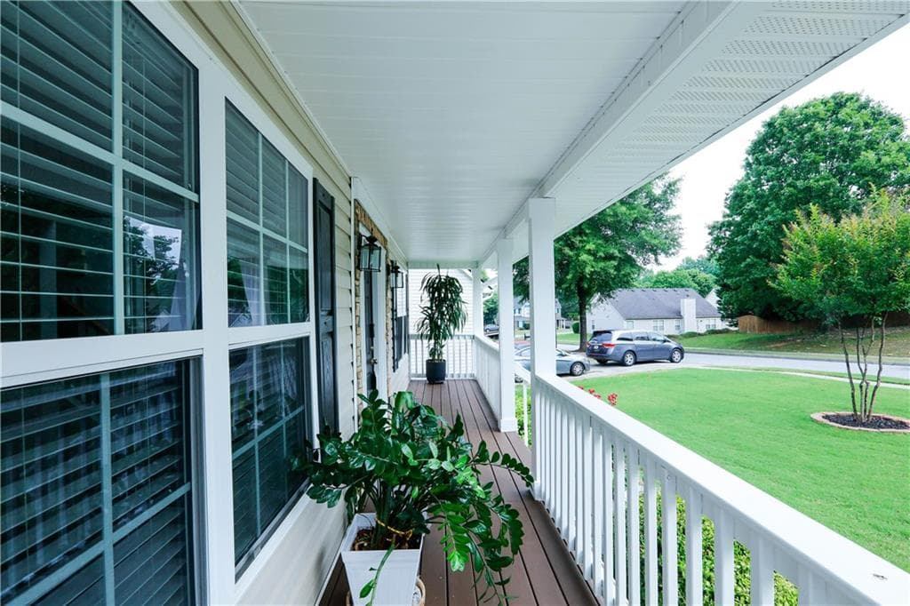 5 bedroom, 4 bathroom, 3,804 sq ft single family residence under contract at 3610 Bogan Mill Road, Buford, GA 30519 — photo 5