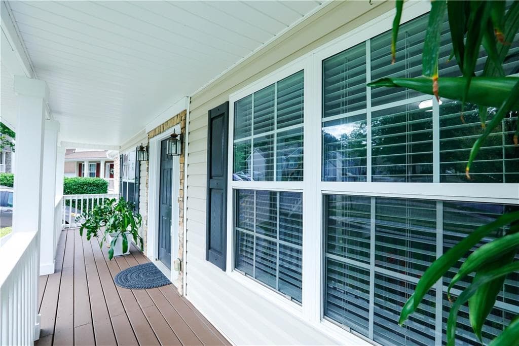 5 bedroom, 4 bathroom, 3,804 sq ft single family residence under contract at 3610 Bogan Mill Road, Buford, GA 30519 — photo 6