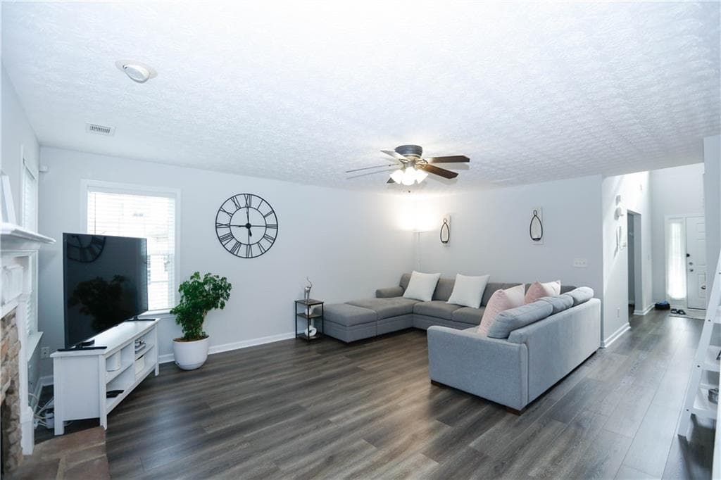 5 bedroom, 4 bathroom, 3,804 sq ft single family residence under contract at 3610 Bogan Mill Road, Buford, GA 30519 — photo 9