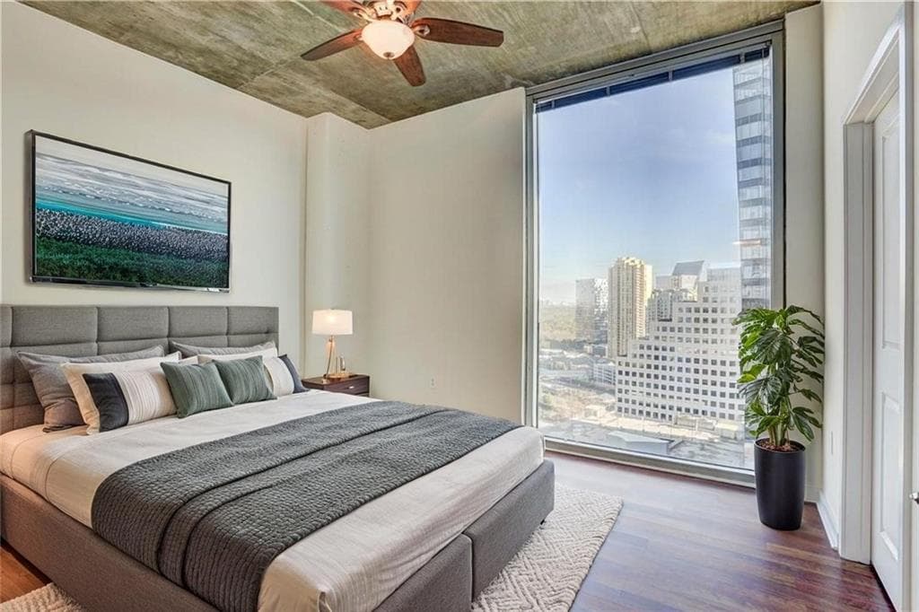 2 bedroom, 2 bathroom, 1,245 sq ft condominium for rent at 3324 Peachtree Road 1919, Atlanta, GA 30326 for $3,150 a month — photo 3