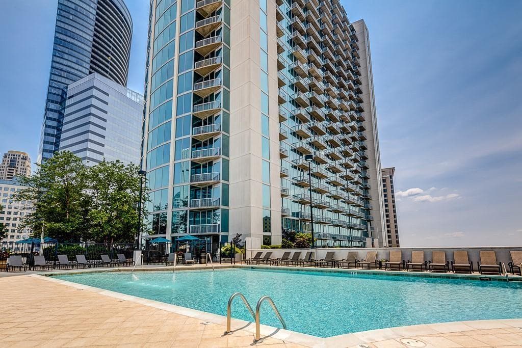2 bedroom, 2 bathroom, 1,245 sq ft condominium for rent at 3324 Peachtree Road 1919, Atlanta, GA 30326 for $3,150 a month — photo 4
