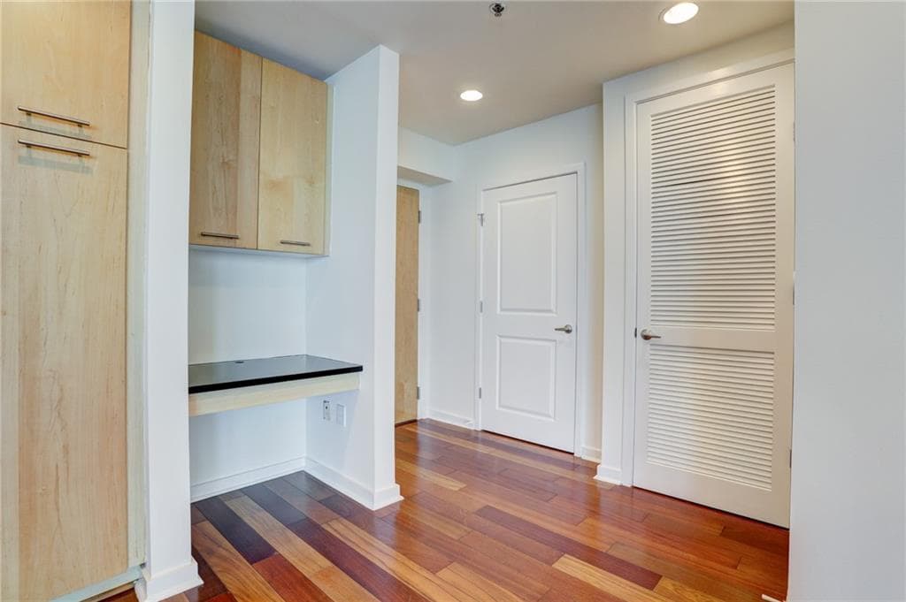 2 bedroom, 2 bathroom, 1,245 sq ft condominium for rent at 3324 Peachtree Road 1919, Atlanta, GA 30326 for $3,150 a month — photo 6