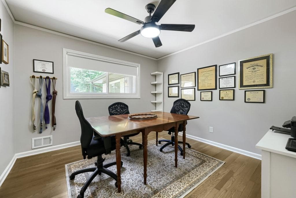 6 bedroom, 3 bathroom, 3,380 sq ft single family residence for sale at 3068 Cherry Blossom Lane, Atlanta, GA 30344 — photo 9