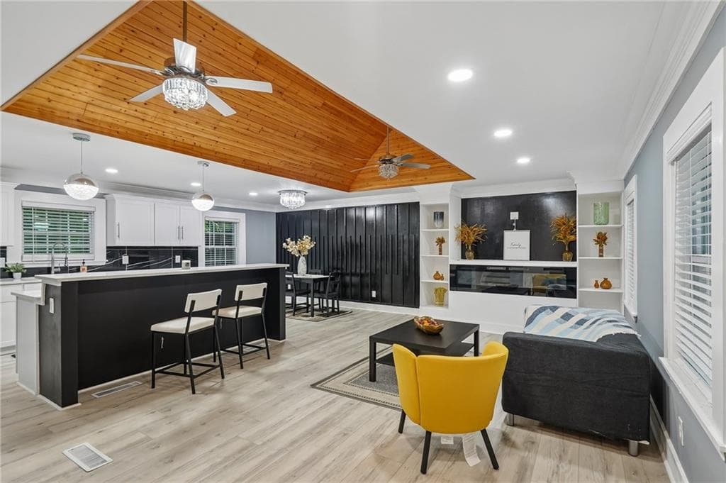 4 bedroom, 3 bathroom, 2,025 sq ft single family residence for sale at 1564 Bubbling Creek Road, Brookhaven, GA 30319 — photo 5