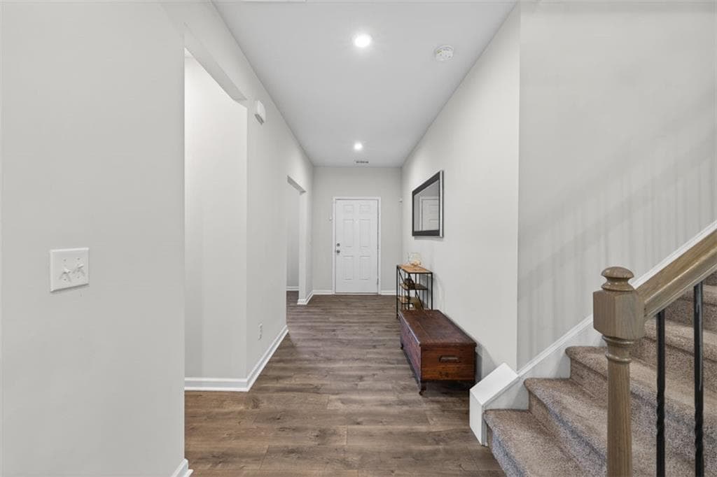 4 bedroom, 4 bathroom, 2,948 sq ft single family residence for sale at 678 Saffron Boulevard, Lawrenceville, GA 30045 — photo 5