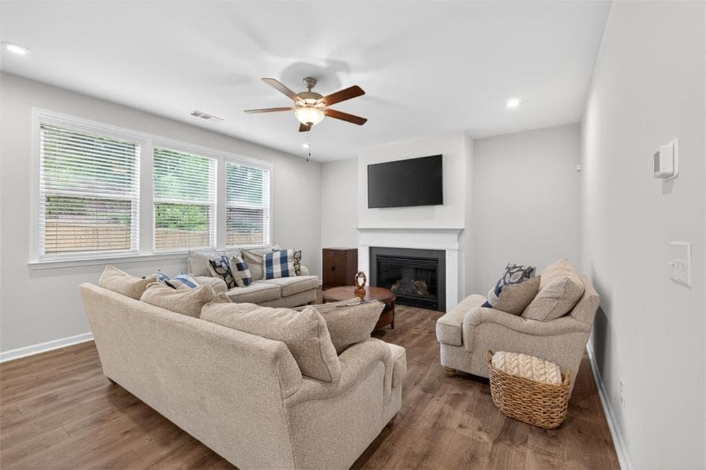 4 bedroom, 4 bathroom, 2,948 sq ft single family residence for sale at 678 Saffron Boulevard, Lawrenceville, GA 30045 — photo 7