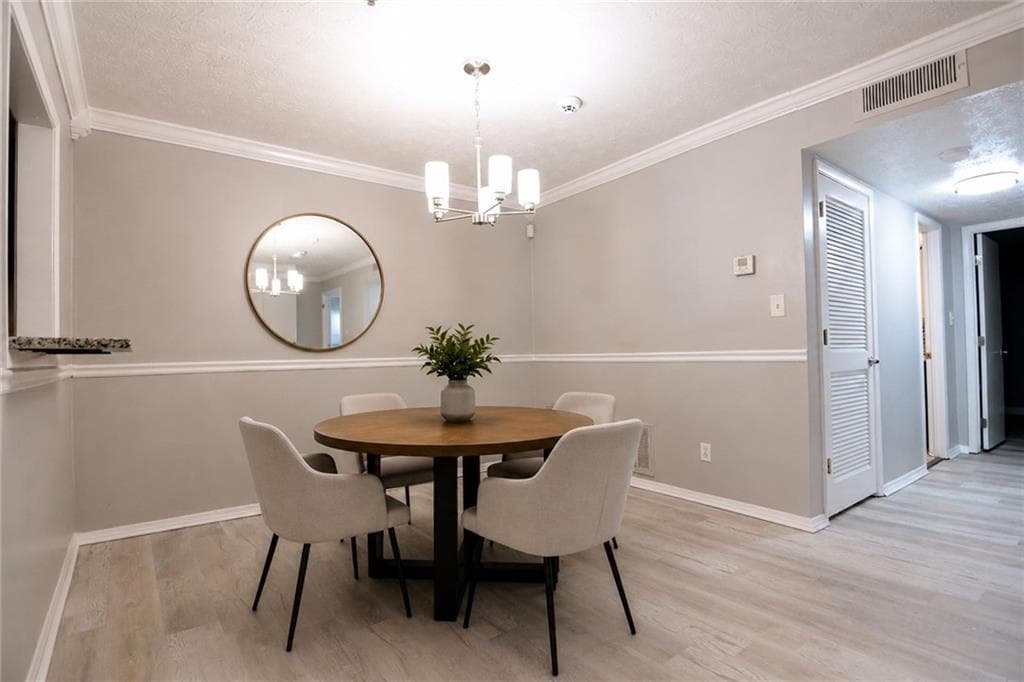 2 bedroom, 1 bathroom, 1,148 sq ft condominium under contract at 2510 Cumberland Court, Smyrna, GA 30080 — photo 6