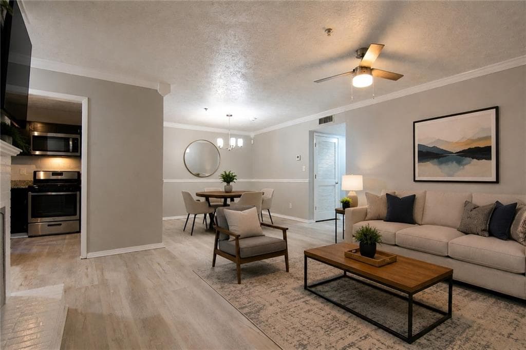 2 bedroom, 1 bathroom, 1,148 sq ft condominium under contract at 2510 Cumberland Court, Smyrna, GA 30080 — photo 8