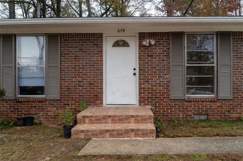 6 bedroom, 4 bathroom, 1,815 sq ft single family residence under contract at 679 Winchester Lane, Norcross, GA 30071 — photo 7