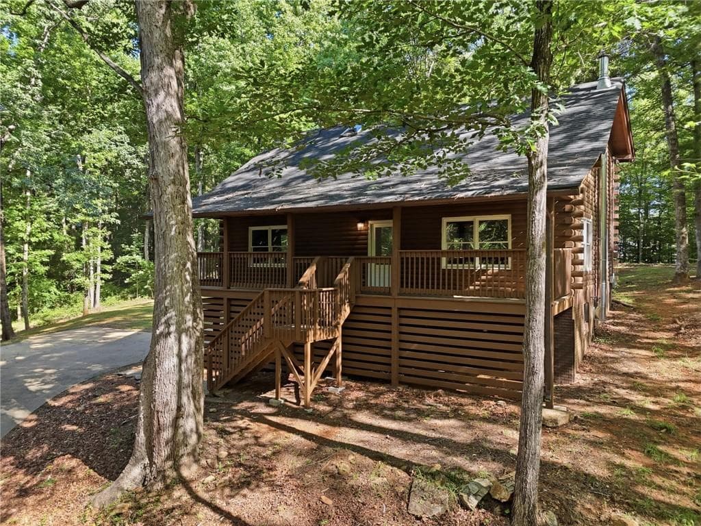 3 bedroom, 2 bathroom, 1,820 sq ft single family residence for sale at 437 Twin Lakes Drive, Canton, GA 30115